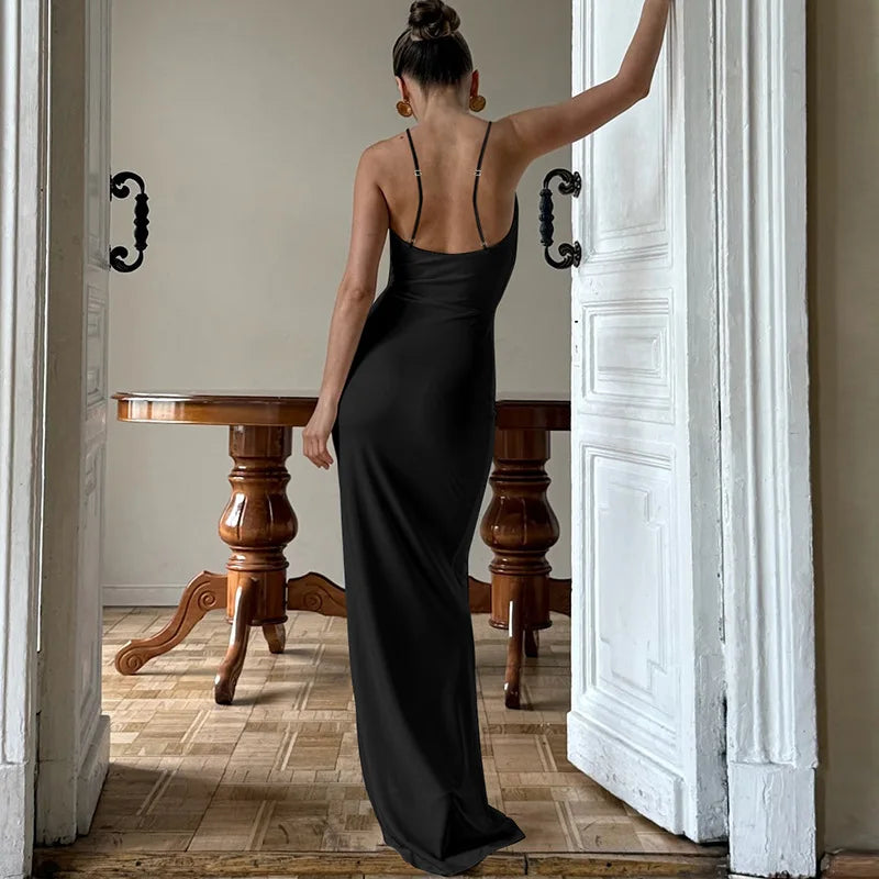 European Hot-Selling Women's Fashion 2025 Summer New Straight Backless Elegant Hollow Halter Strap Breathable Party