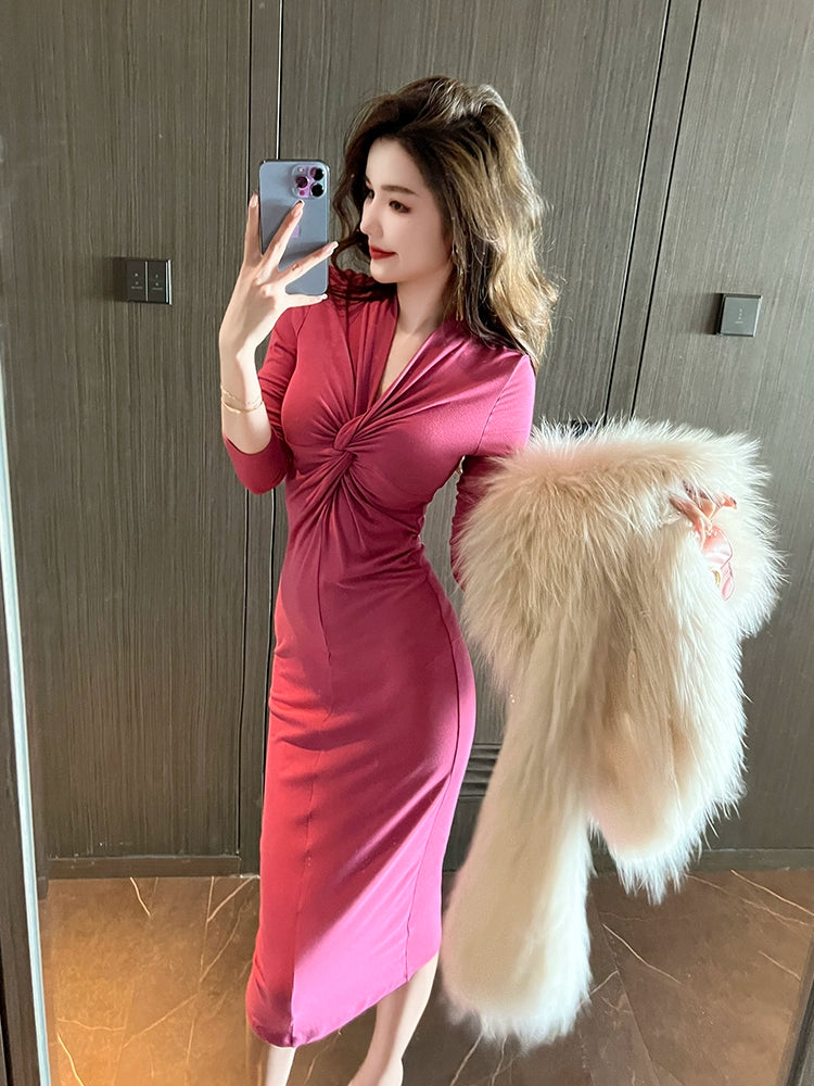 French-Style Hepburn-Inspired Black Dress for Women, Autumn and Winter 2025 New Model, Sexy Slim-Fitting Inner Dress, Bodycon Skirt