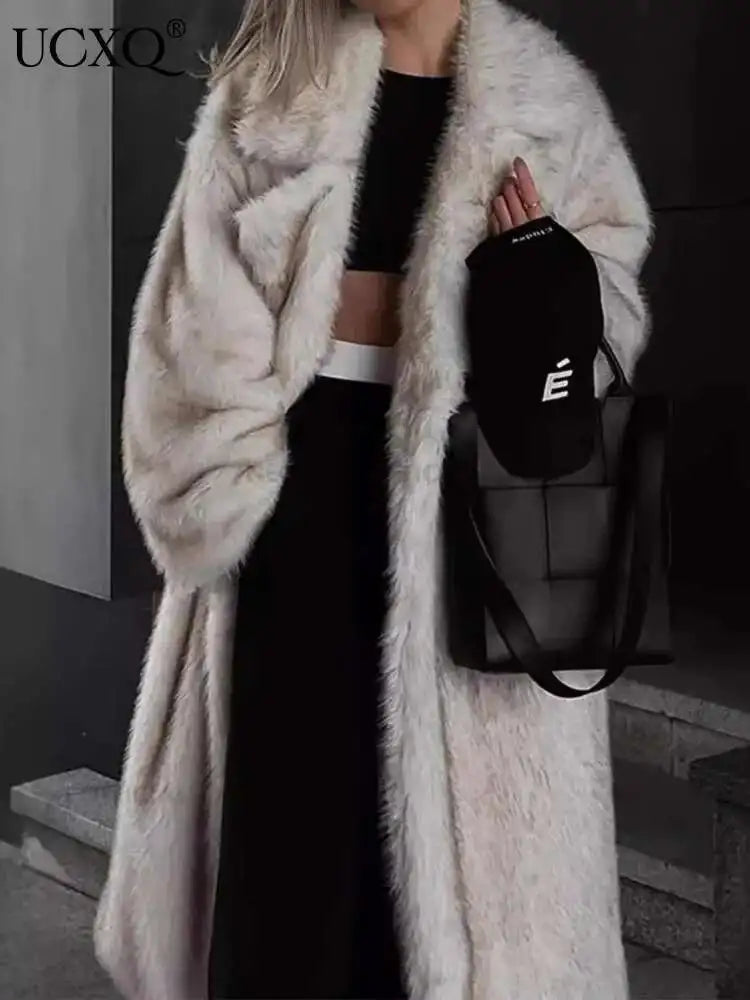 UCXQ Tide Faux Fur Coat European Style Street All Match Lapel Temperament Elegant Long Outerwear Women 2025 Autumn Winter 3C2587