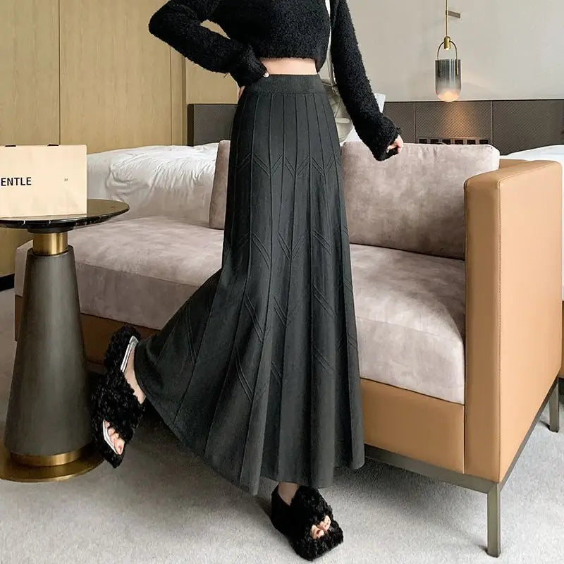 Knitted Midi Skirt for Women in Autumn and Winter, Black High Waisted A-line Yarn Large Swing Long Skirt Thickened To The Ankle