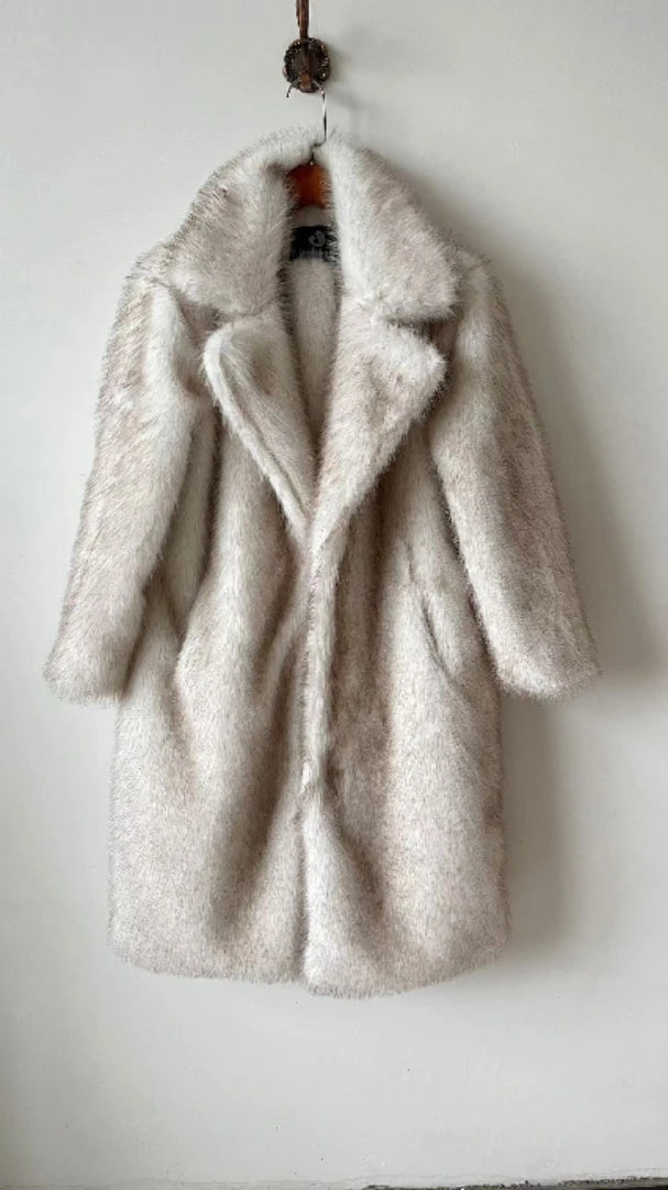 UCXQ Tide Faux Fur Coat European Style Street All Match Lapel Temperament Elegant Long Outerwear Women 2025 Autumn Winter 3C2587