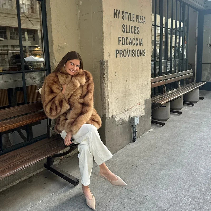 Street Faux Fur Women Coat Urban Full Sleeve Lapel Panelled Pocket Female Outwear 2025 Autumn Winter Elegant Lady Outwear