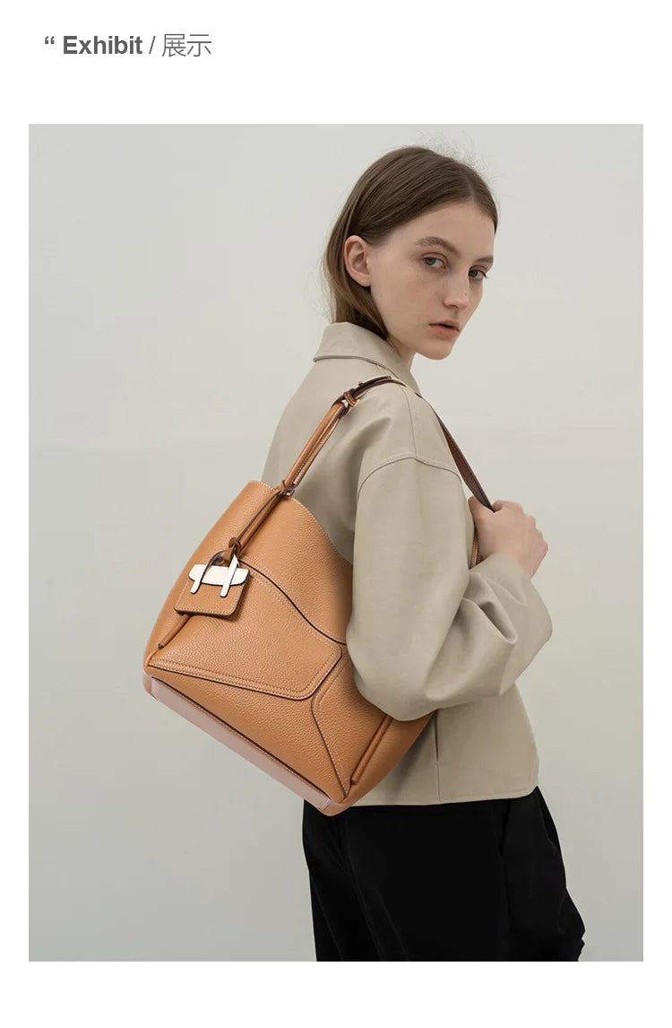 Tote bag autumn and winter new leather texture fashionable and versatile commuting large capacity large bag women's armpit bag