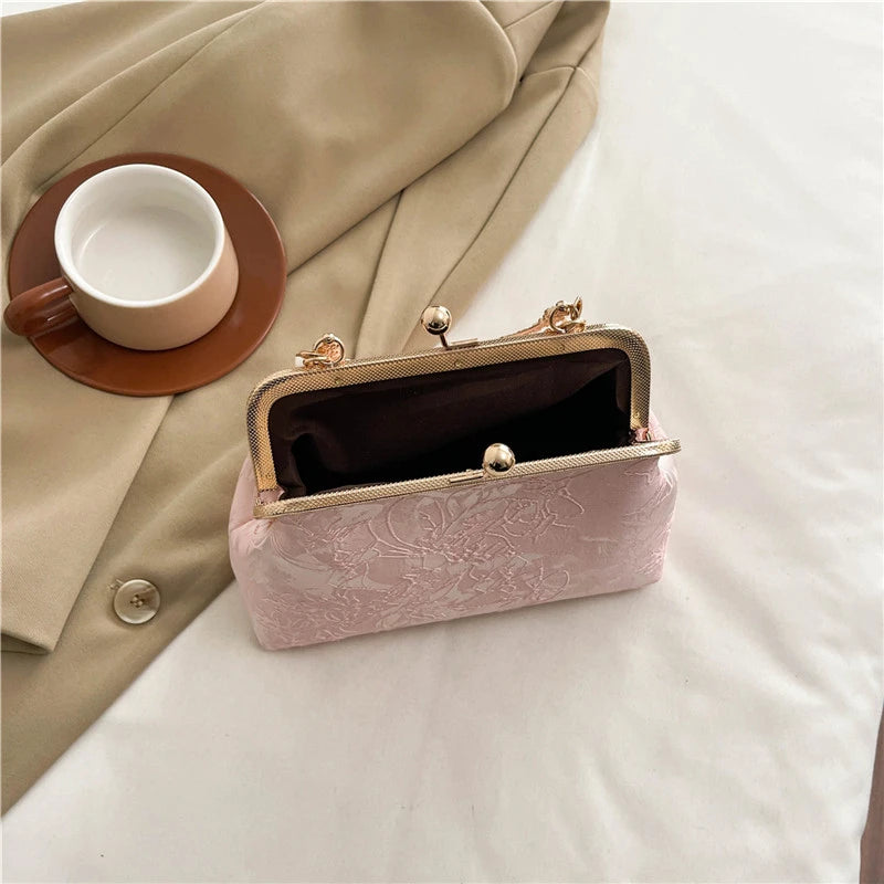 Vintage Classic Lace Bag pearl Evening Bags Wedding Shell Lock Bags Women Shoulder Crossbody Bag Chain Women's Handbags Purses