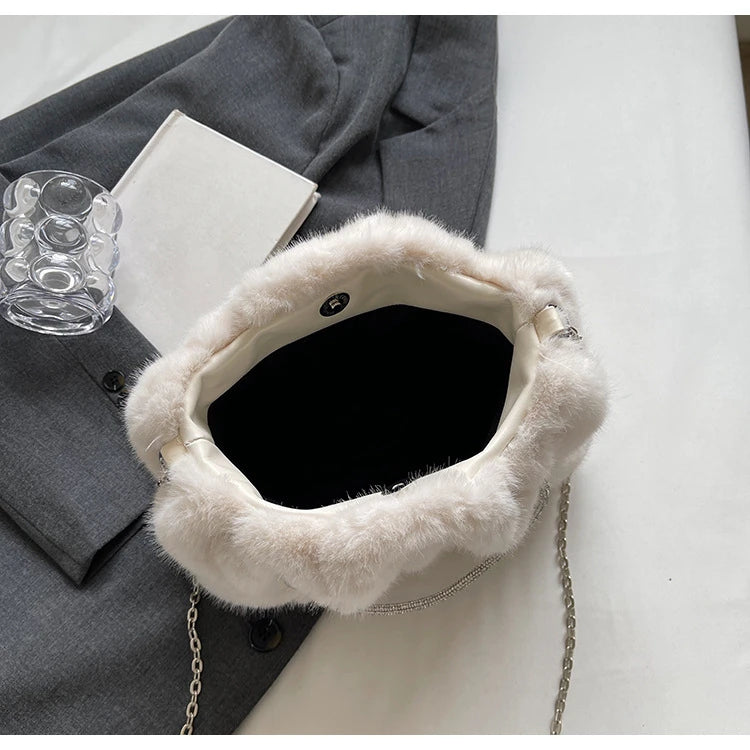 Soft Plush Evening Bags For Elegant Women Fur Dinner Party Clutch Chain Crossbody Winter Warm Luxury Designer Handbags