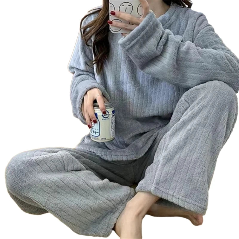 Soft and Comfortable Fleece Pajama Women's Lounge Sets Long Sleeve Sleepwear Loungewear