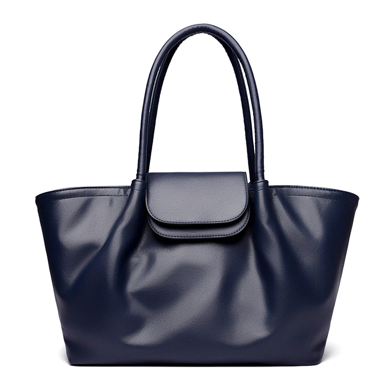 The new tote bag is a soft leather women's bag with a European and American style, featuring a simple design and large capacity