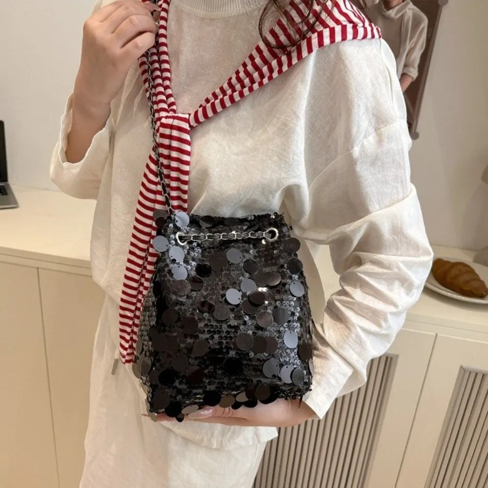 Casual Shiny Evening Banquet Bag Korean Style Handheld Sequin Shoulder Bag Large Capacity Chain Bucket Bag Women