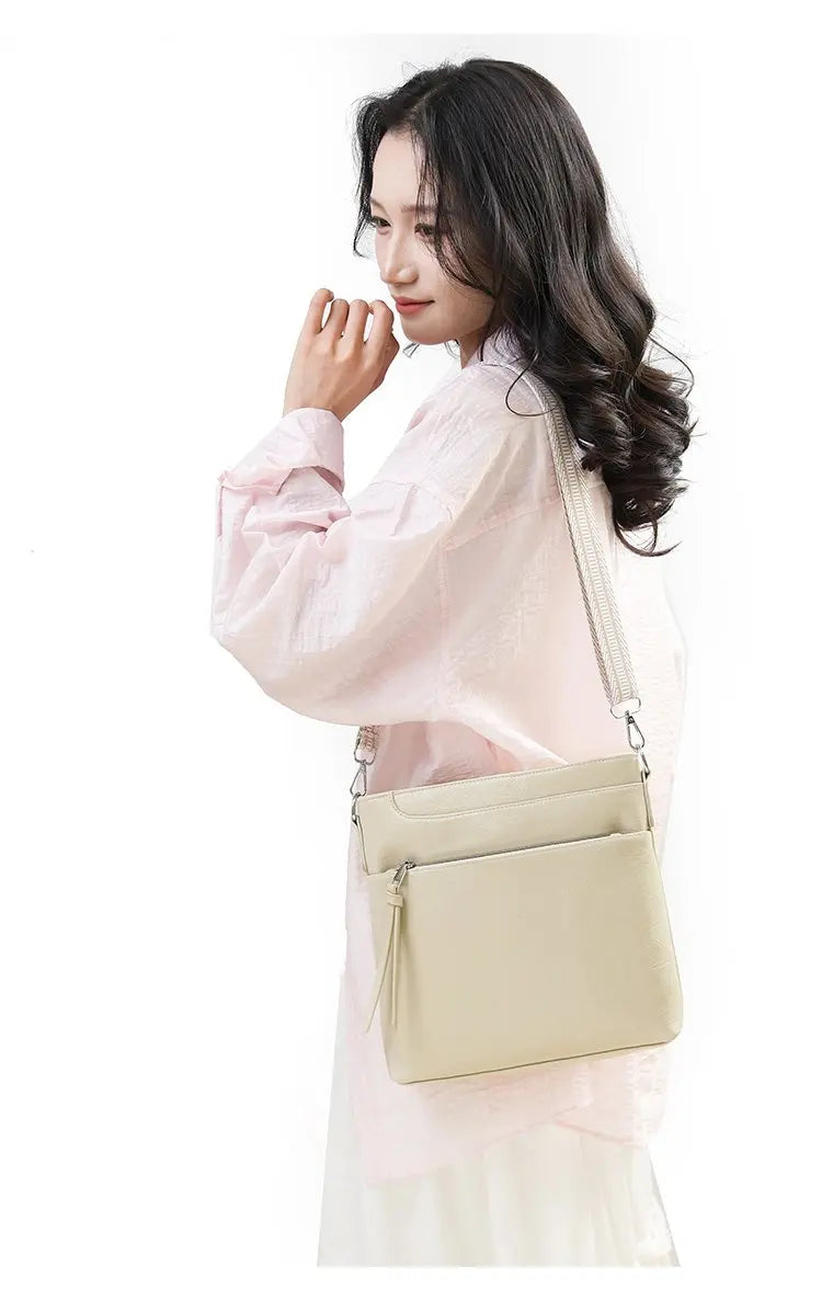 Women's Fashionable Tote Bag Made Of Fine Leather Featuring Magnetic Closure And Spacious Interior For Office Work Days