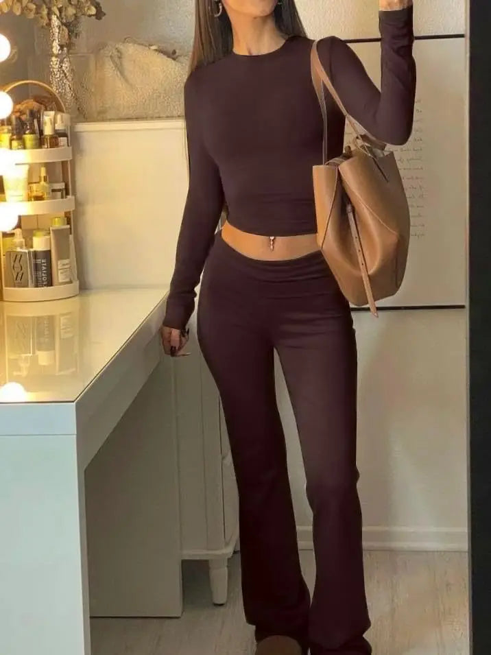 Women's Two-Piece Casual Set Folding Short Sleeve Cubic Top and Low Waist Flare Pants Retro Fashion Yoga Pants Set Sports Set