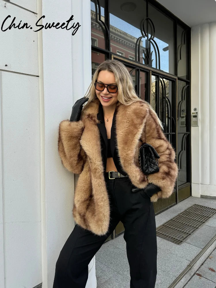 Street Faux Fur Women Coat Urban Full Sleeve Lapel Panelled Pocket Female Outwear 2025 Autumn Winter Elegant Lady Outwear