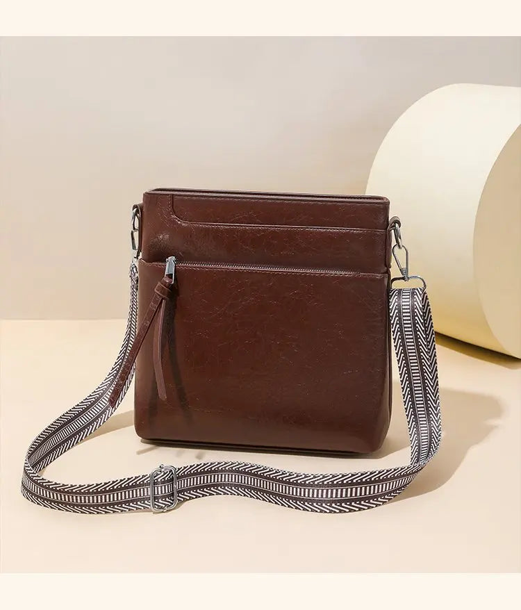 Women's Fashionable Tote Bag Made Of Fine Leather Featuring Magnetic Closure And Spacious Interior For Office Work Days